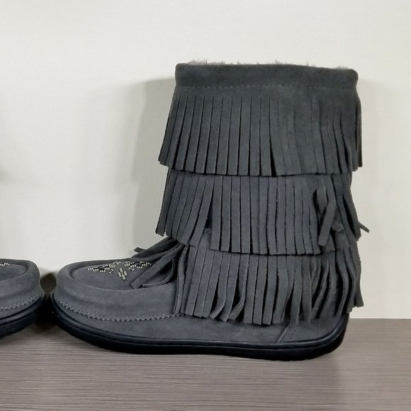 Manitobah Mukluks Buffalo Dancer Tall Boot, Gray Suede, Youth Size 3 (Ages 6-8) - Picture 9 of 14